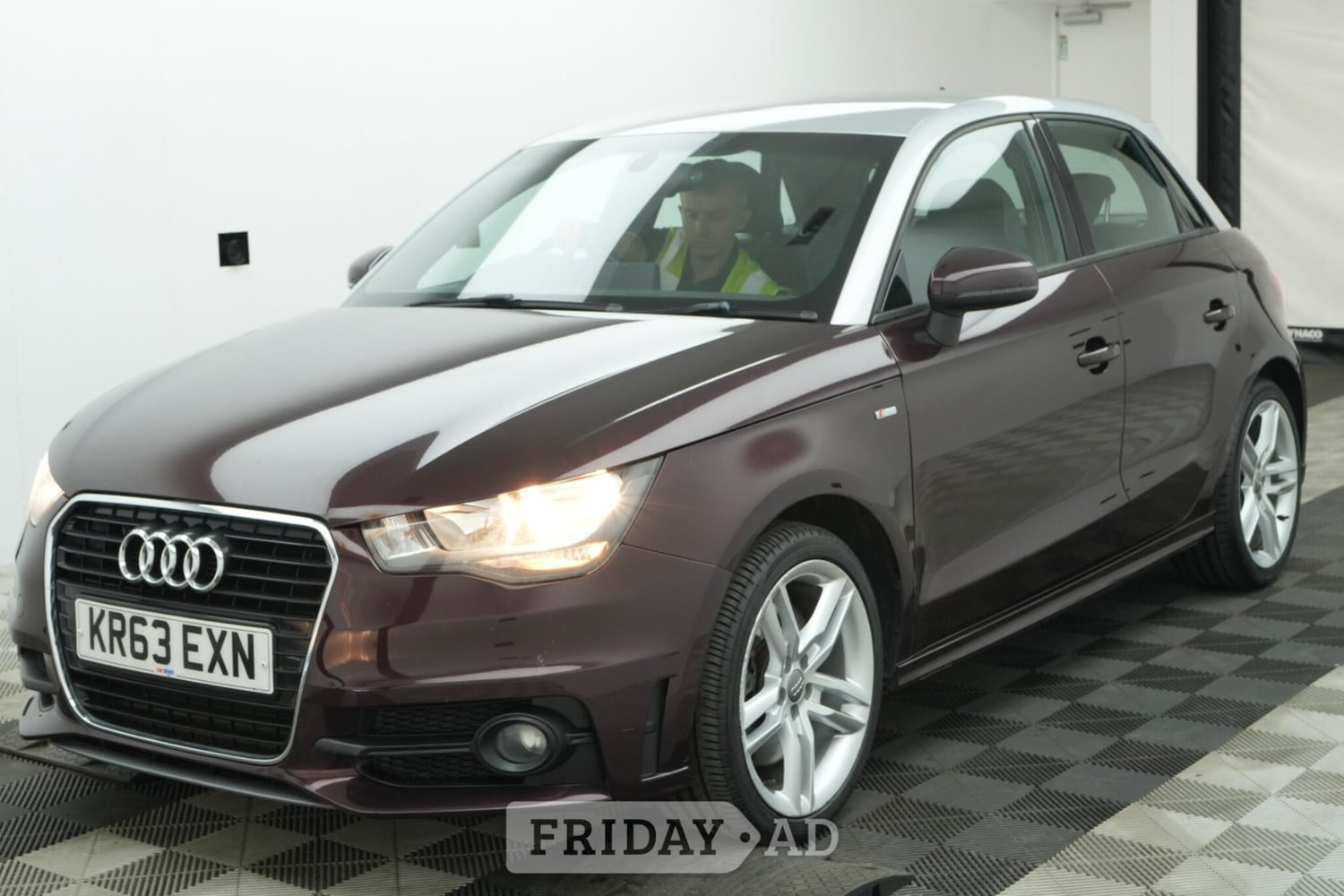 [ berth ]Audi A1