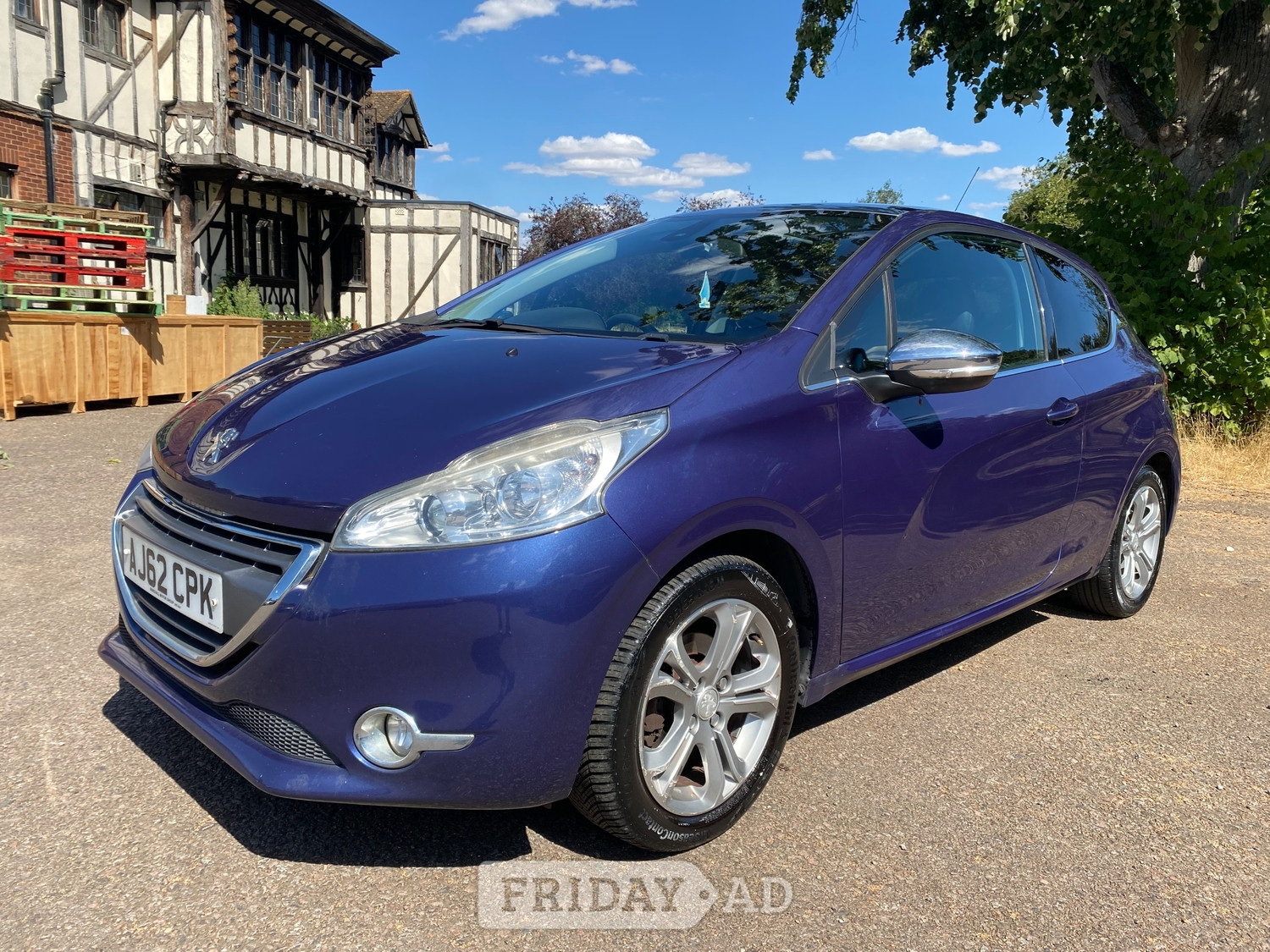 [ berth ]Peugeot 208