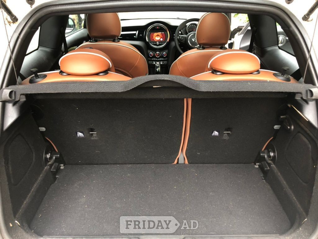 Mini Hatch 2018 - Cars