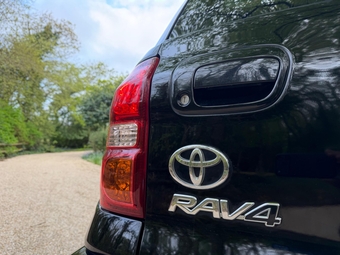 Toyota RAV4 2005