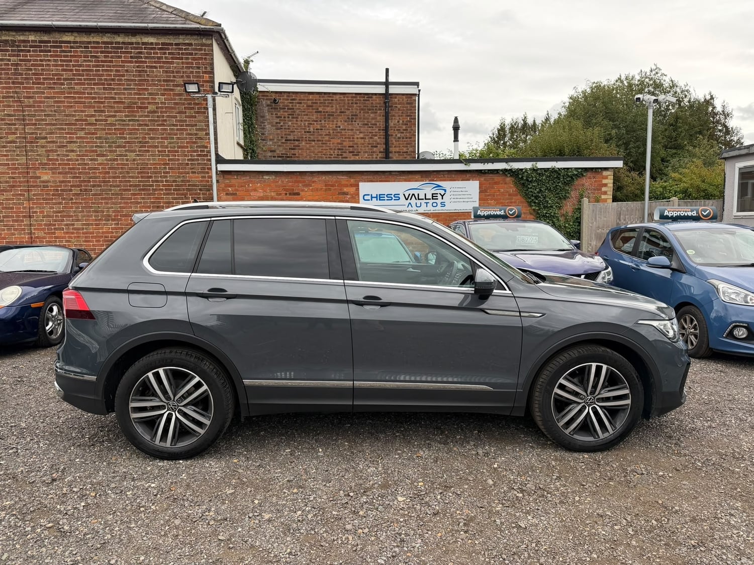 Volkswagen Tiguan Aston Clinton