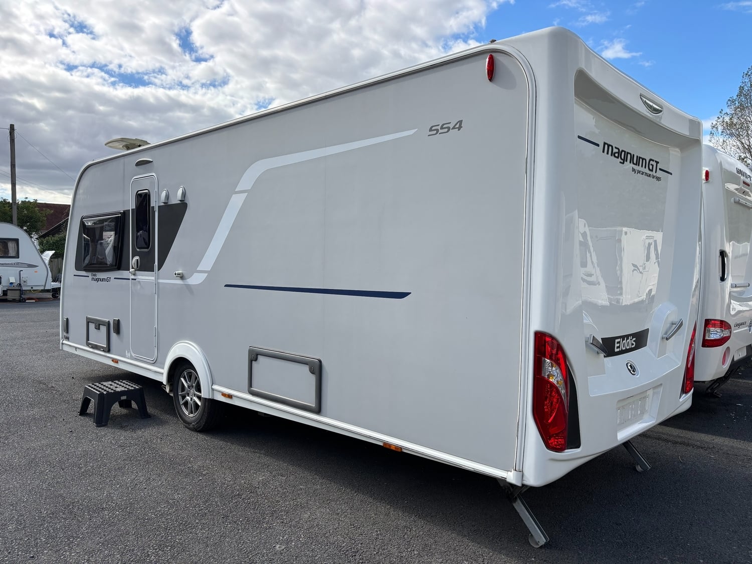 Elddis Avante Gloucester