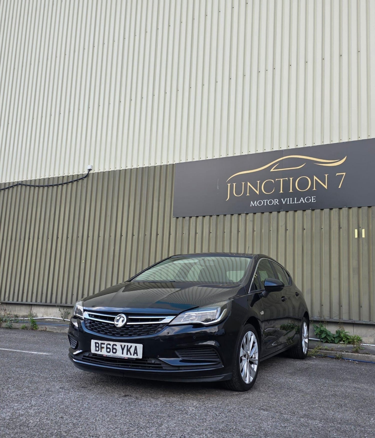 Vauxhall Astra 2016 - Cars