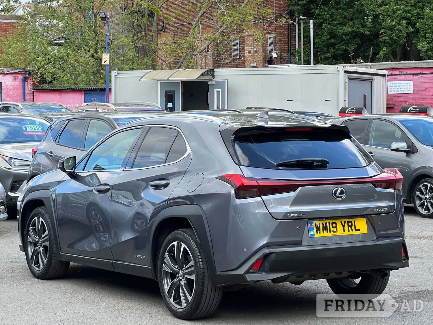 Lexus UX 2019 - Cars