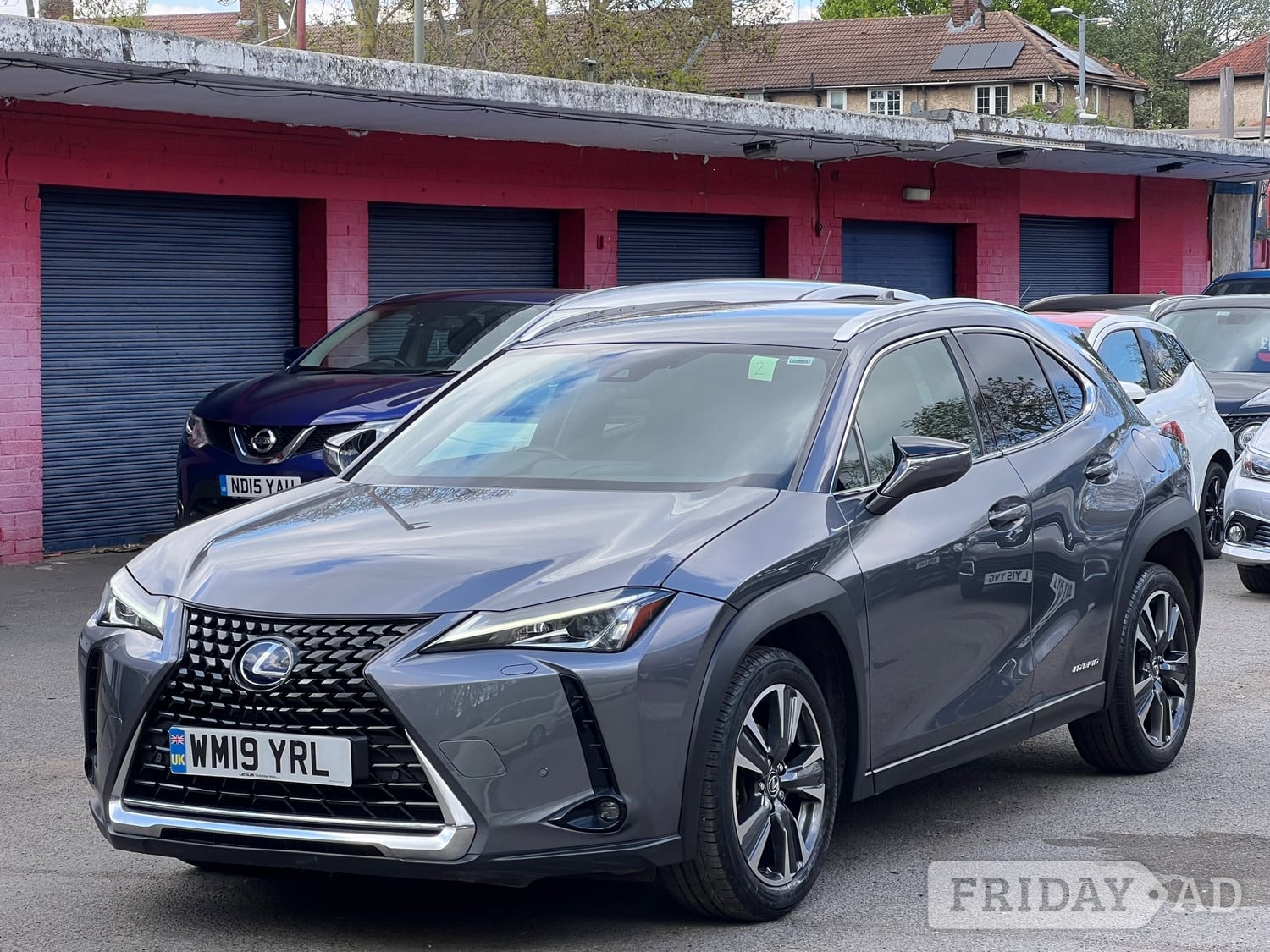 [ berth ]Lexus UX