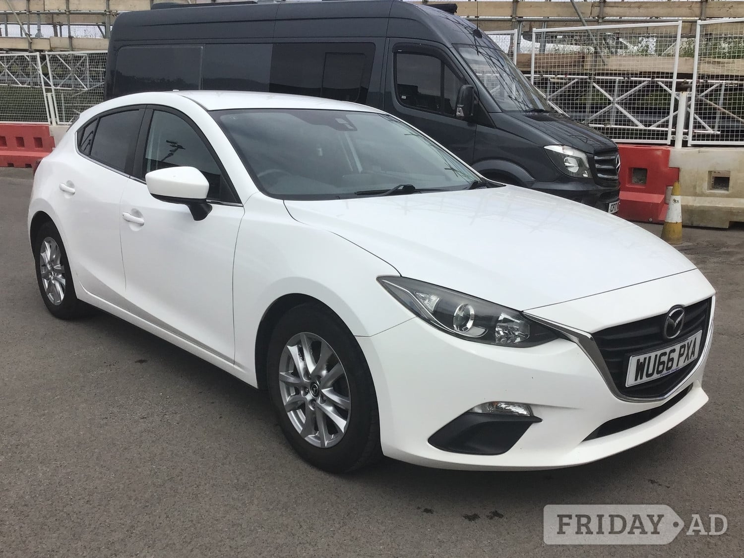 Mazda 3 2016 in Weston-Super-Mare