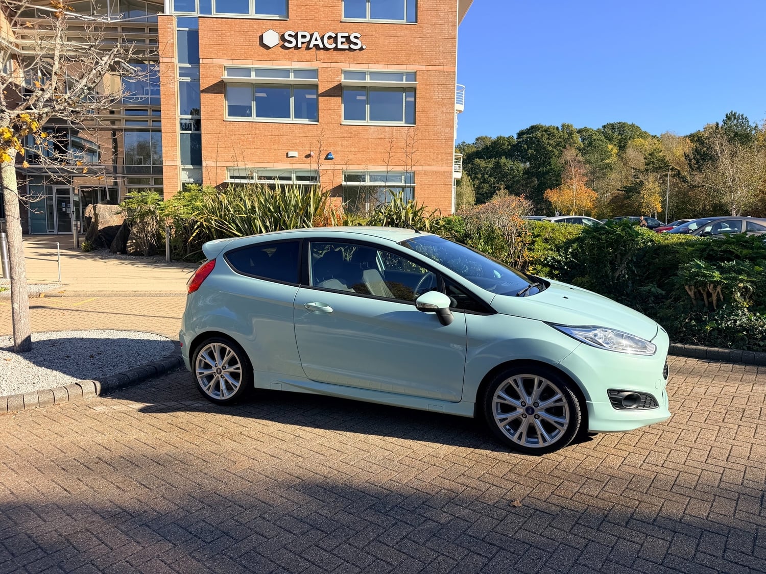 [ berth ]Ford Fiesta