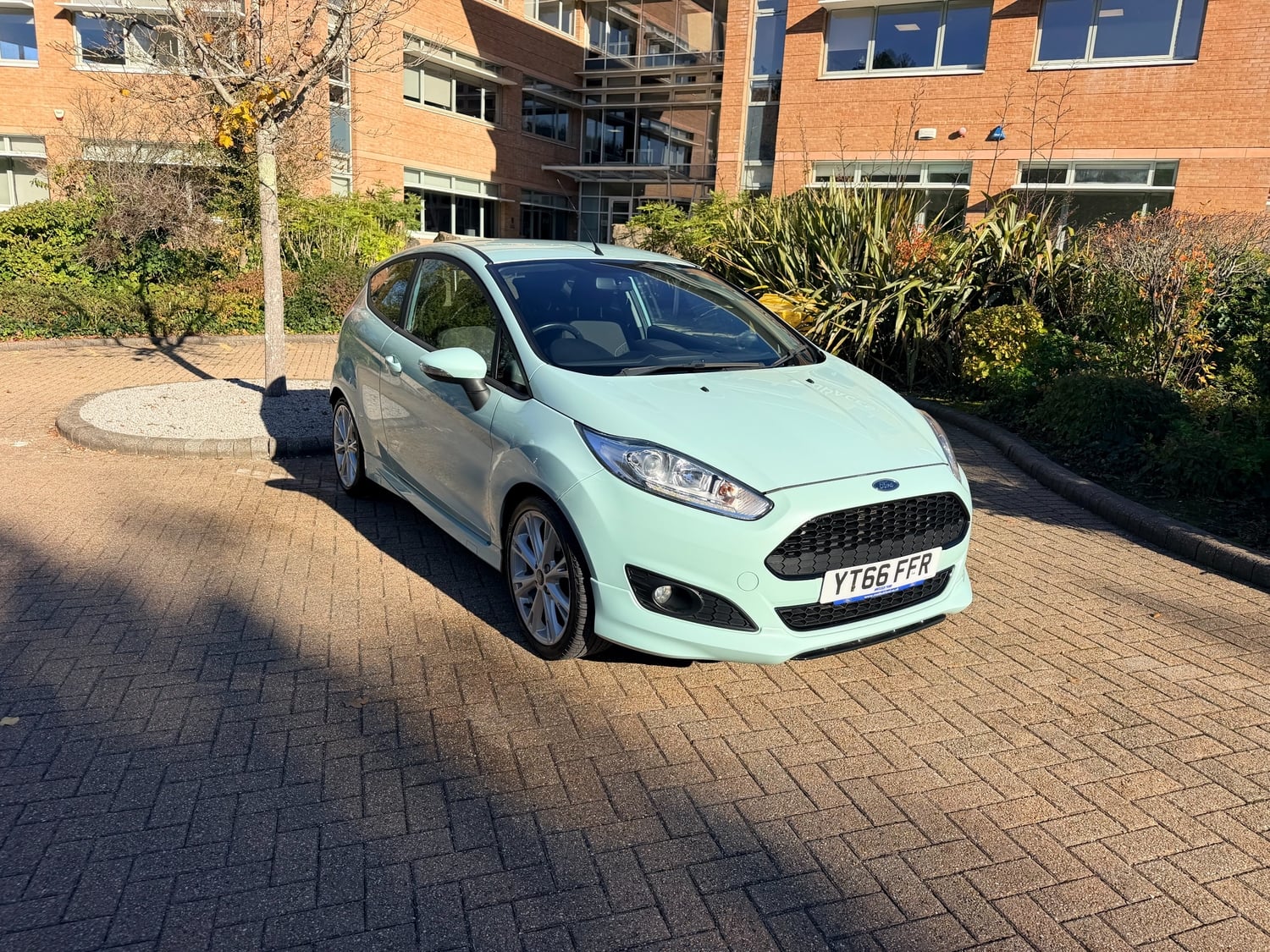 Ford Fiesta 2016 - Cars in Fareham
