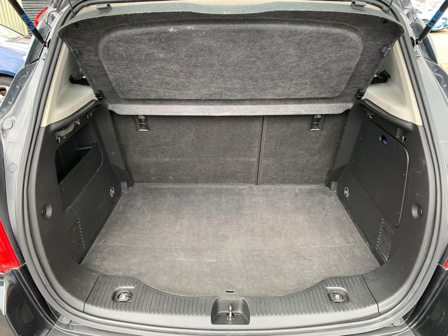 Vauxhall Mokka 2015 - Cars in Hengoed