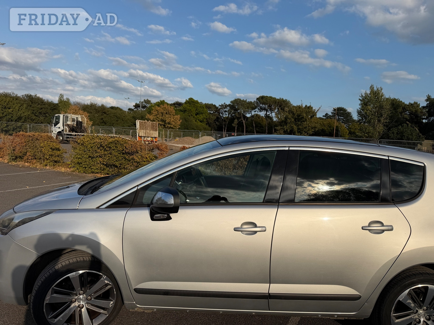 [ berth ]Peugeot 3008