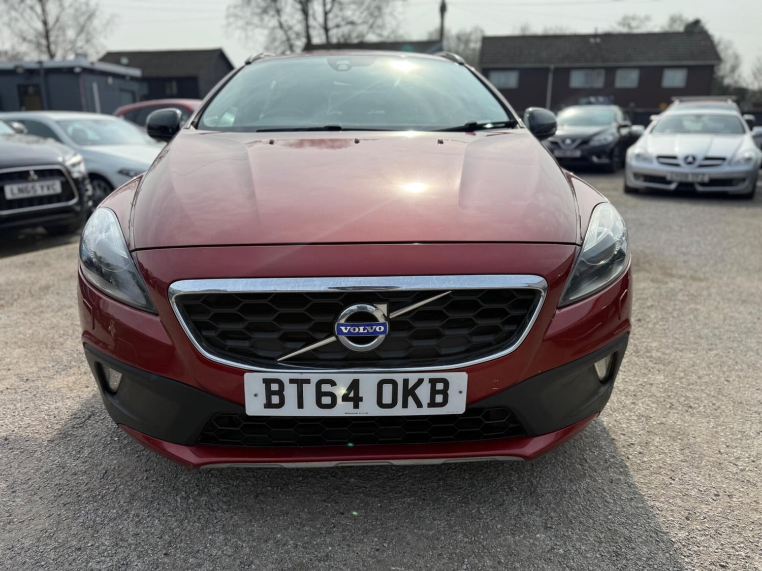 Volvo V40 Cross Country Crawley