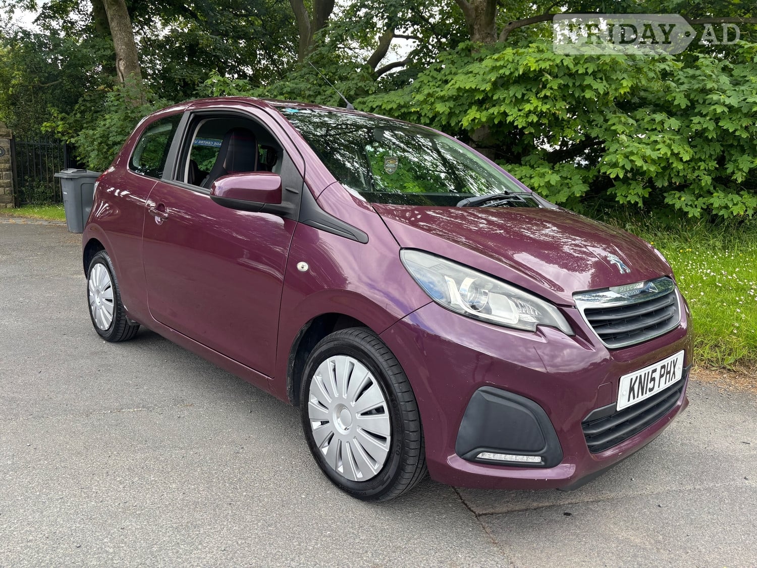 Peugeot 108 2015 in Leeds