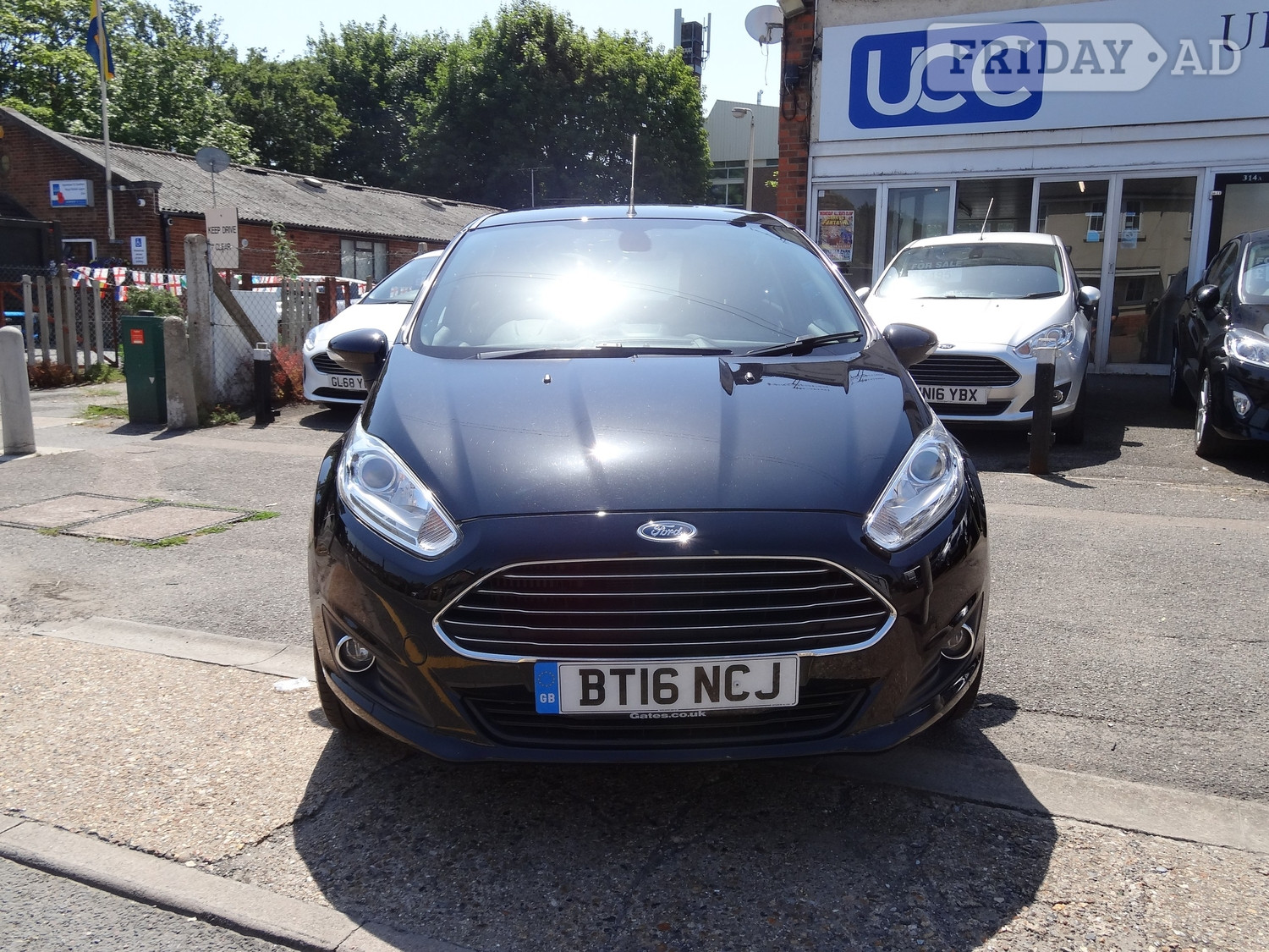 [ berth ]Ford Fiesta