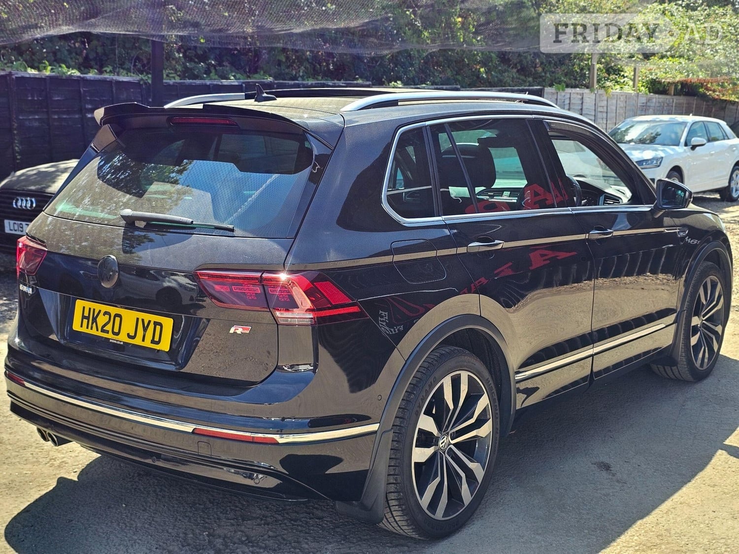 Volkswagen Tiguan 2020 - Cars in Addlestone