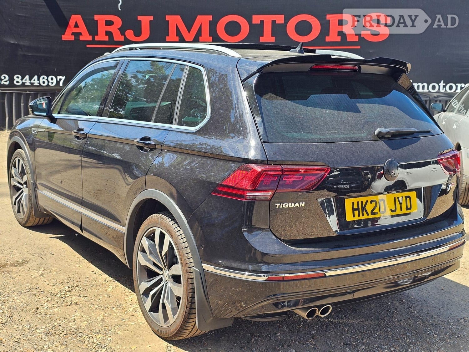Volkswagen Tiguan 2020 - Cars