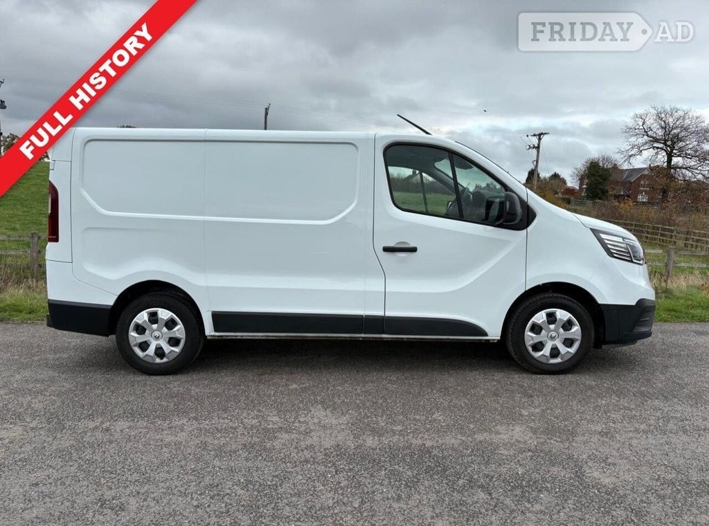Renault Trafic 2023 in Stockport