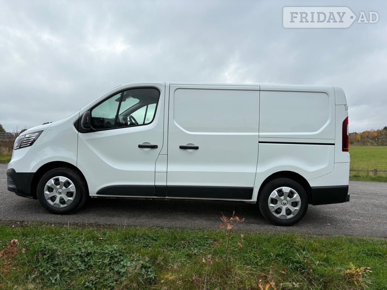 Renault Trafic 2023 - Vans & Commercial Vehicles
