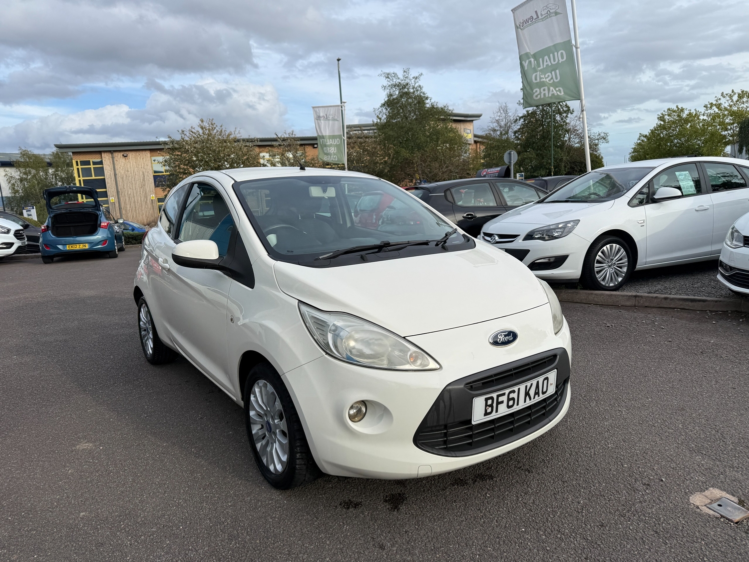 [ berth ]Ford Ka