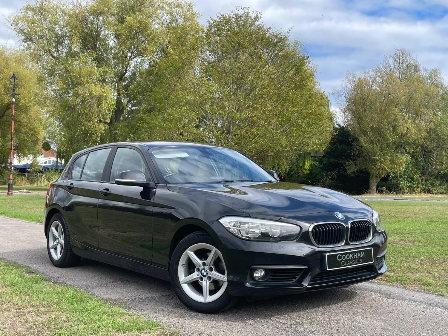 BMW 1 Series 2018 - Cars