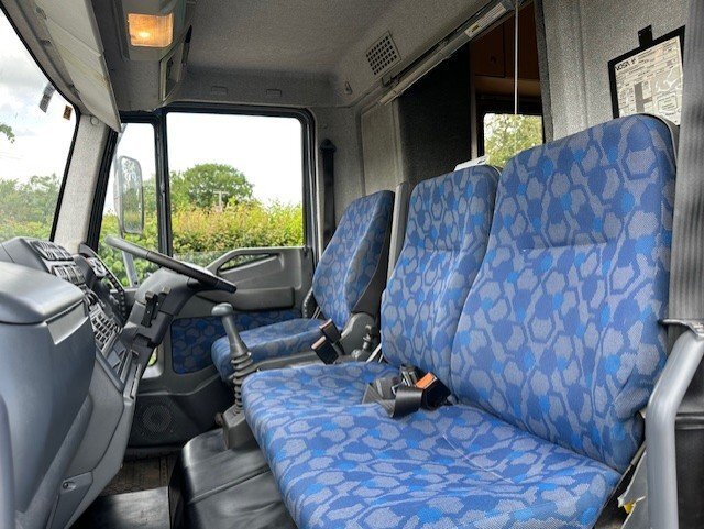 Peper Harow  Iveco Horsebox - Trailers & Horseboxes