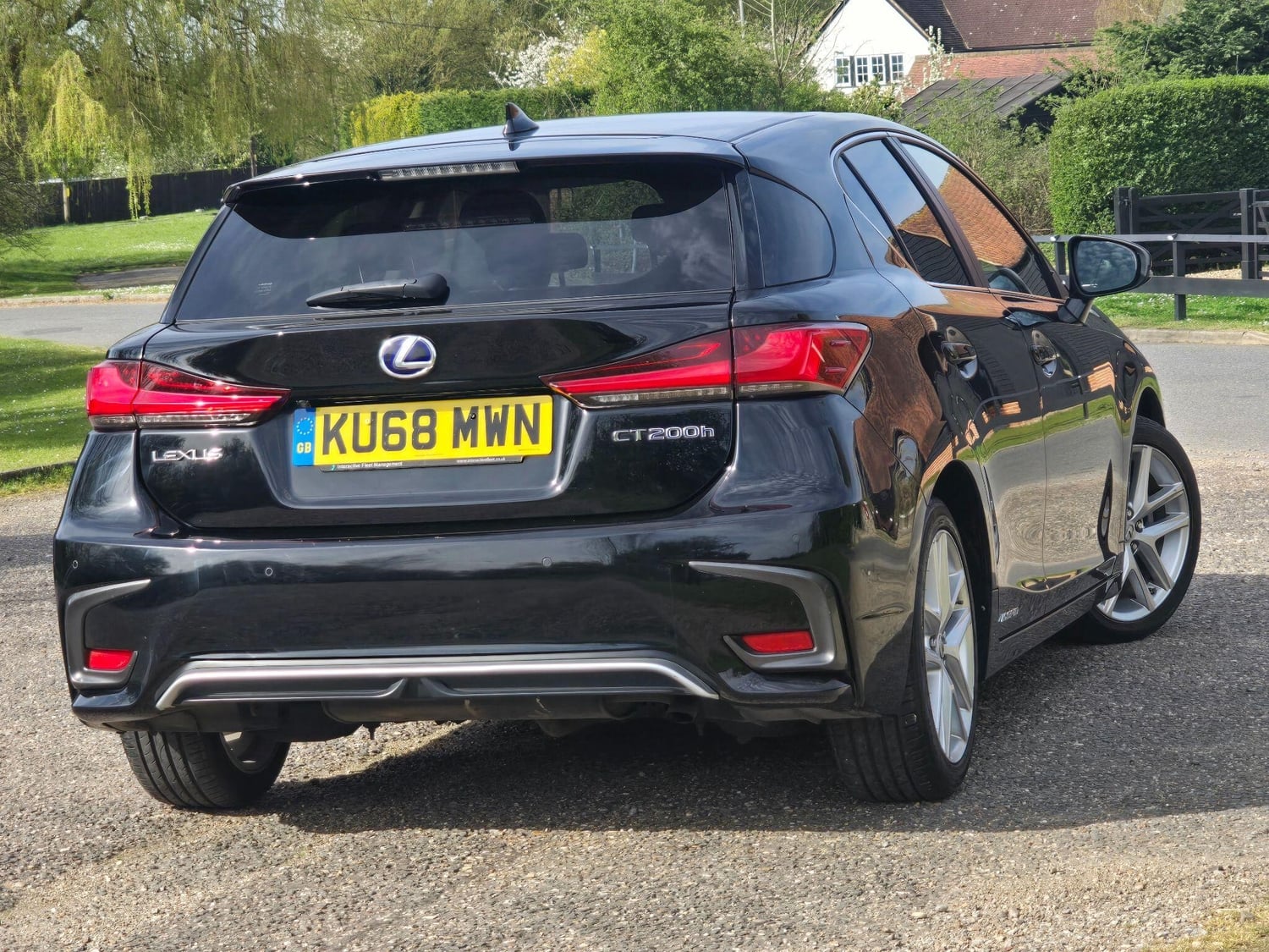 [ berth ]Lexus CT