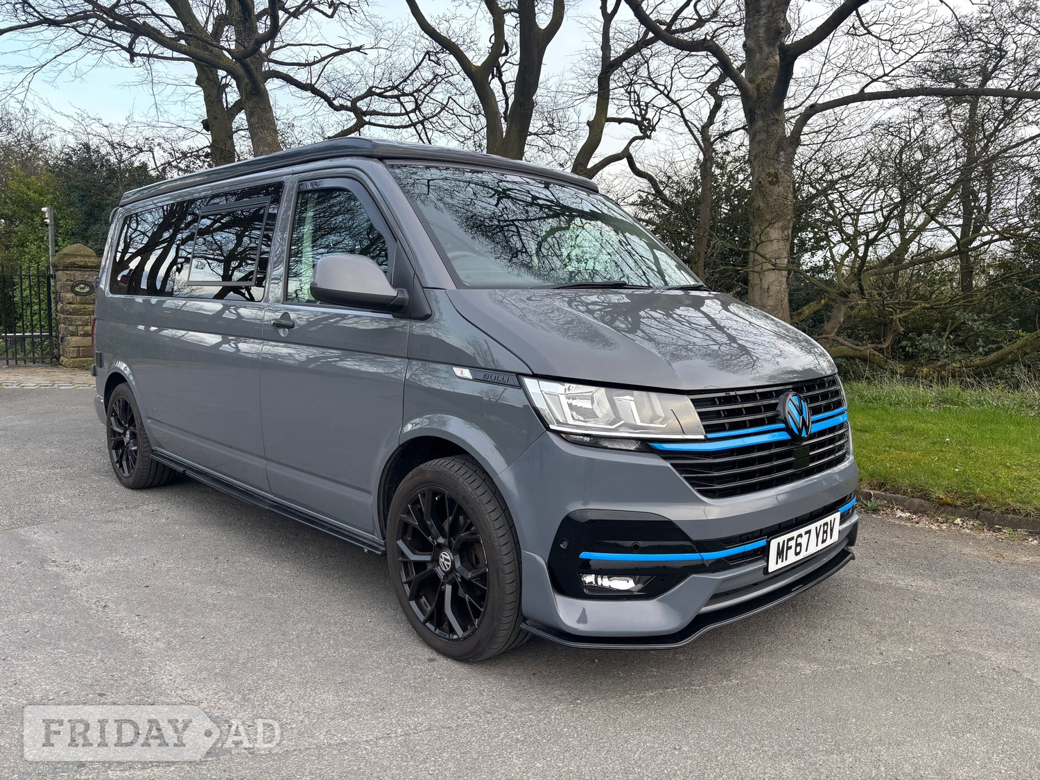 Volkswagen Transporter 2017 in Leeds