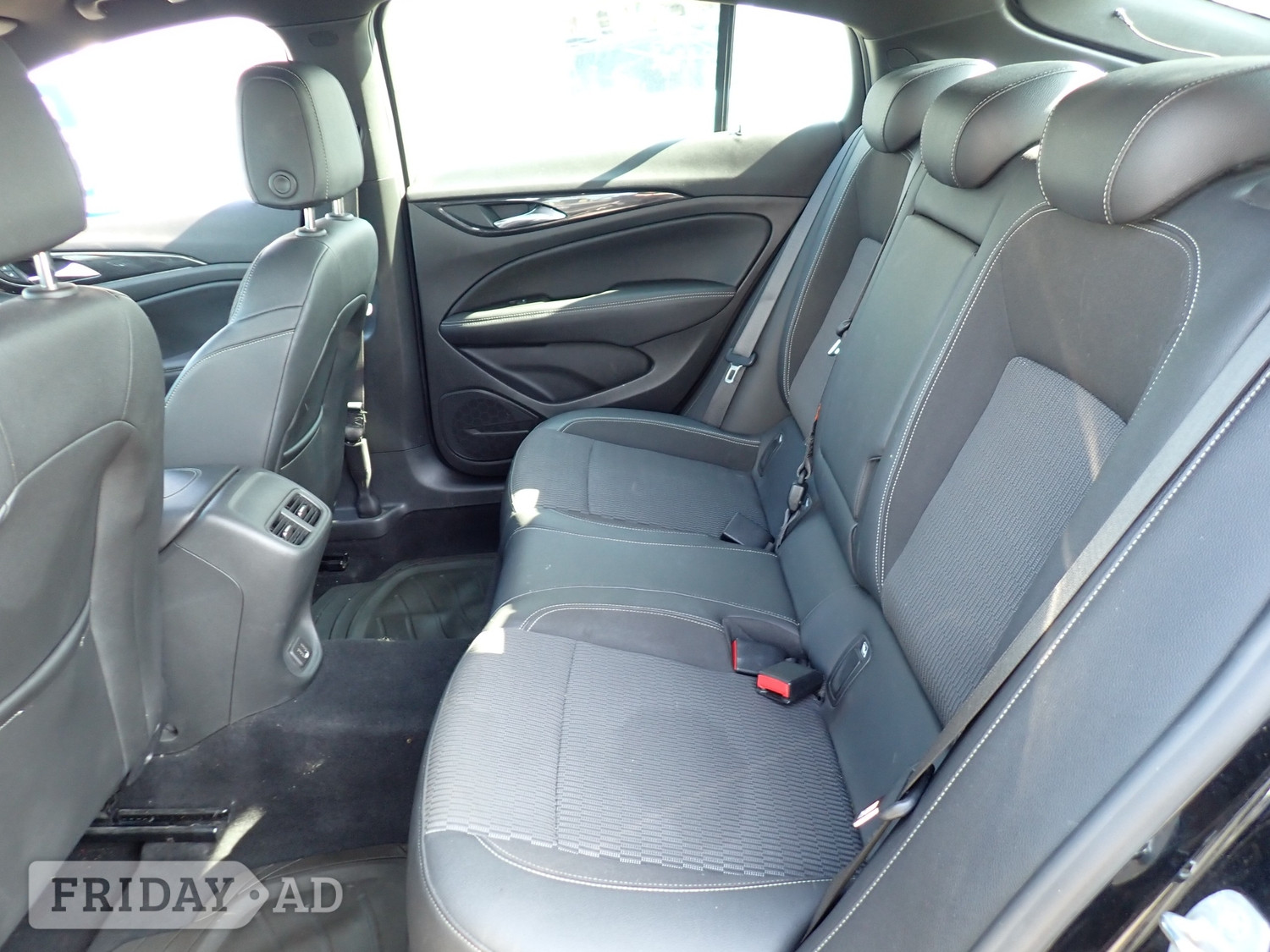 Vauxhall Insignia 2019 - Cars in Tonbridge