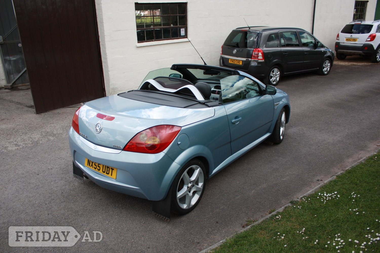 Vauxhall Tigra 2005 - Cars
