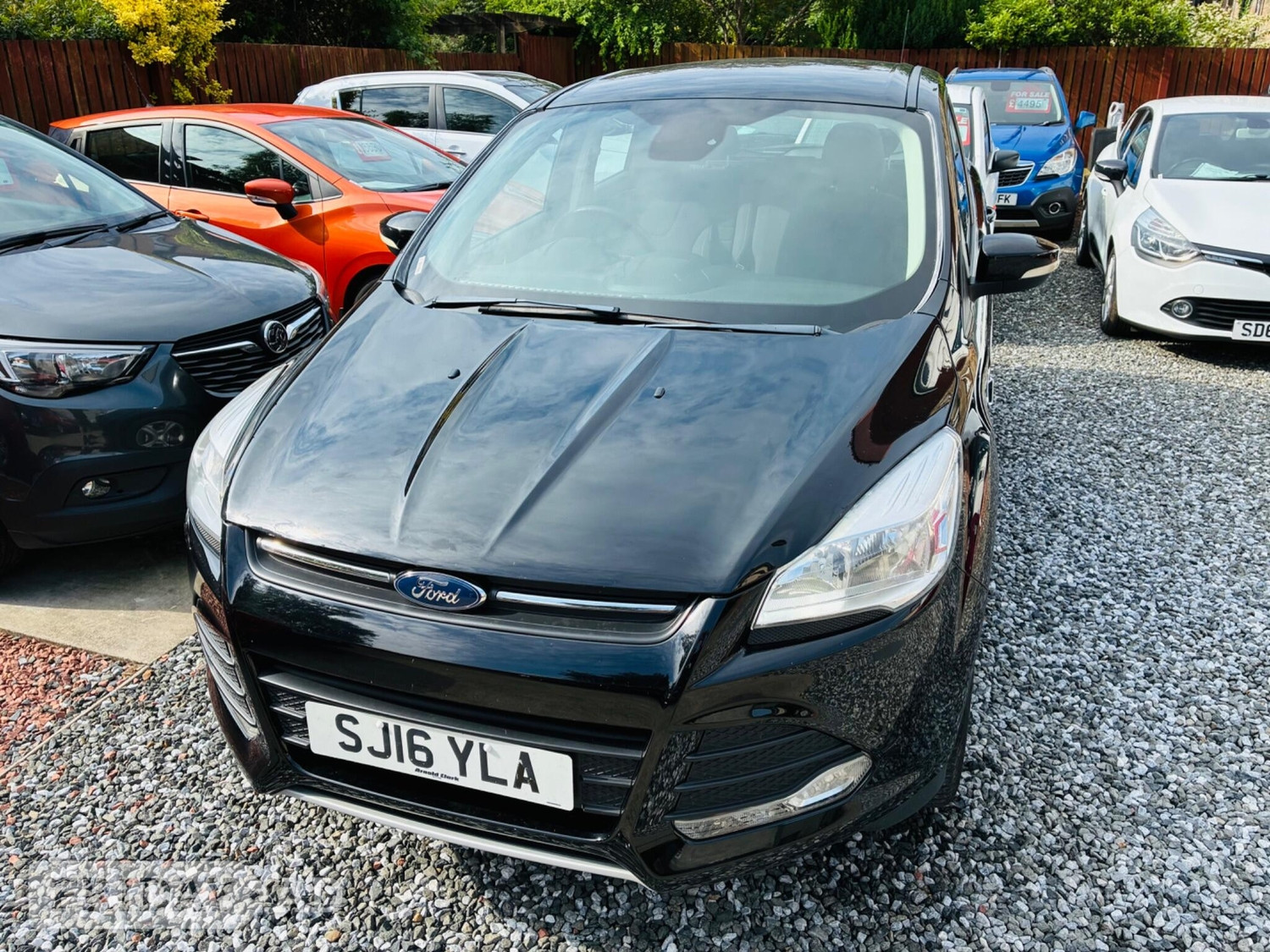 Ford Kuga 2016 - Cars