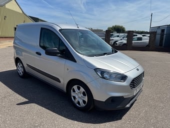 Ford Transit Courier 2021