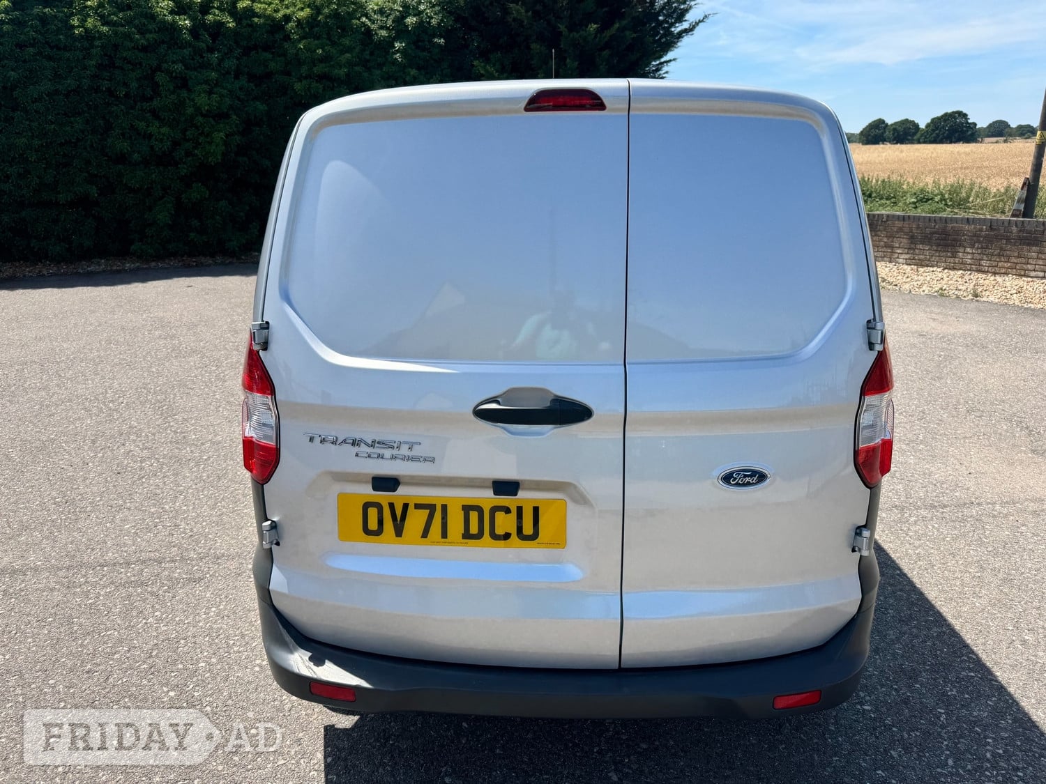 Ford Transit Courier 2021 - Vans & Commercial Vehicles