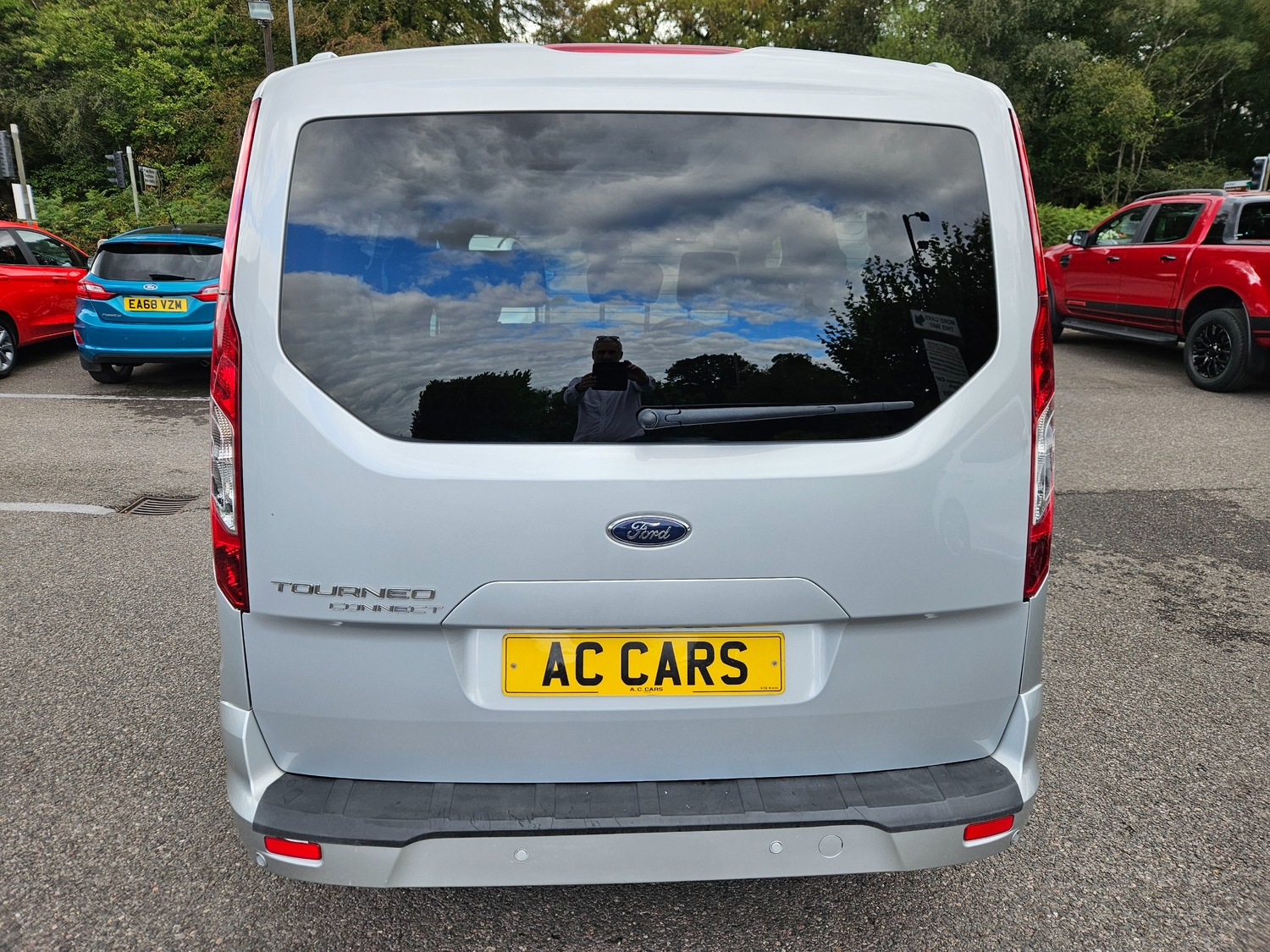 Ford Tourneo Connect Forest Row