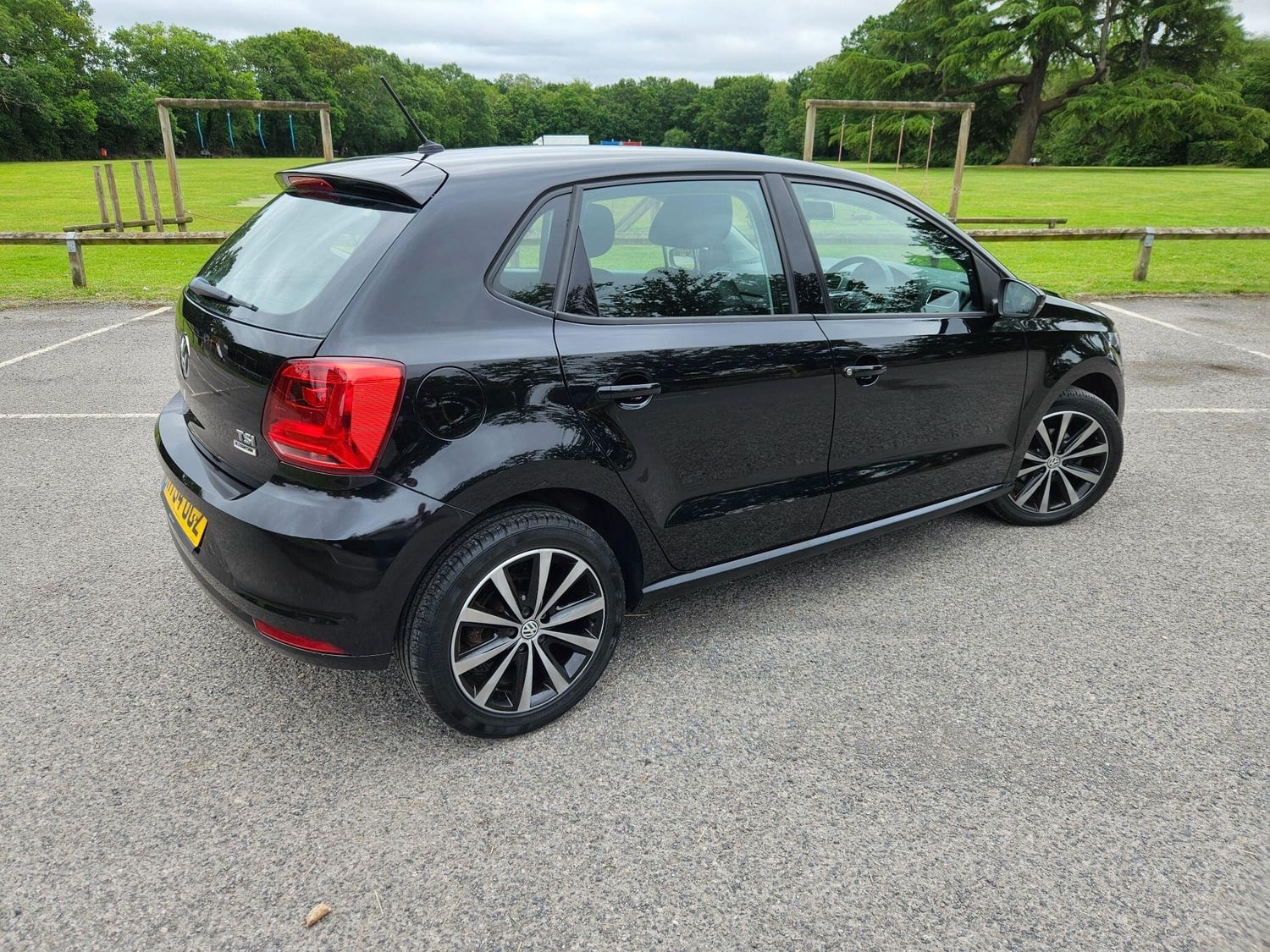 [ berth ]Volkswagen Polo