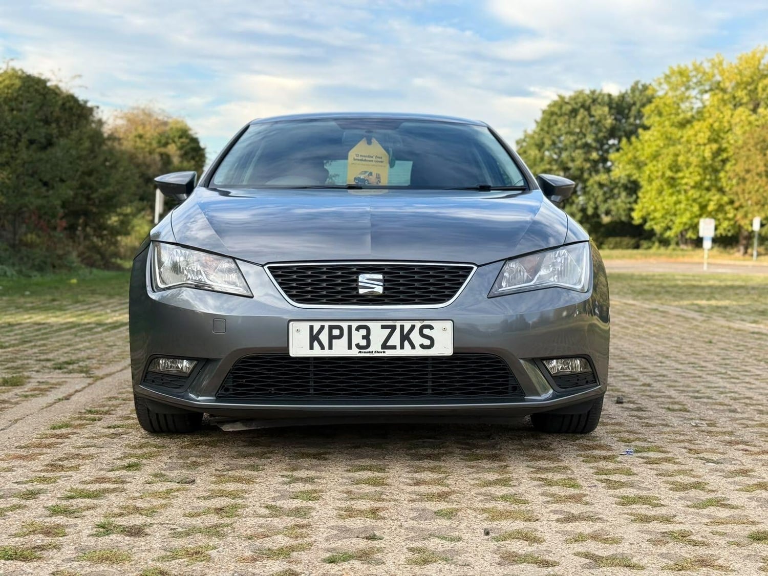 [ berth ]SEAT Leon