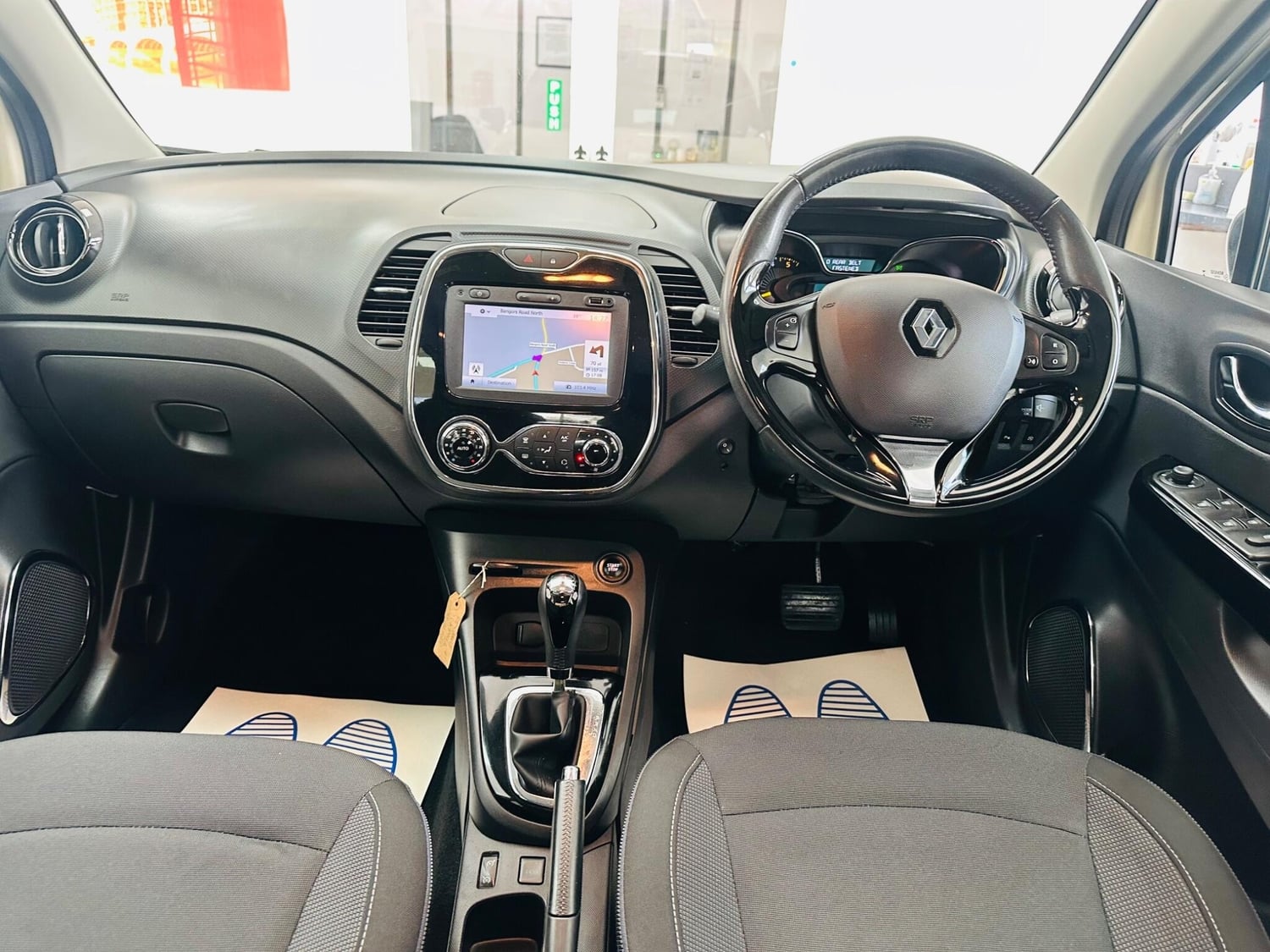 [ berth ]Renault Captur