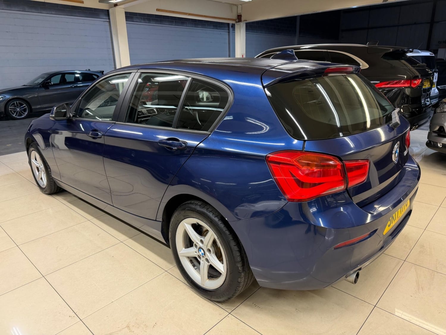 BMW 1 Series 2017 - Cars