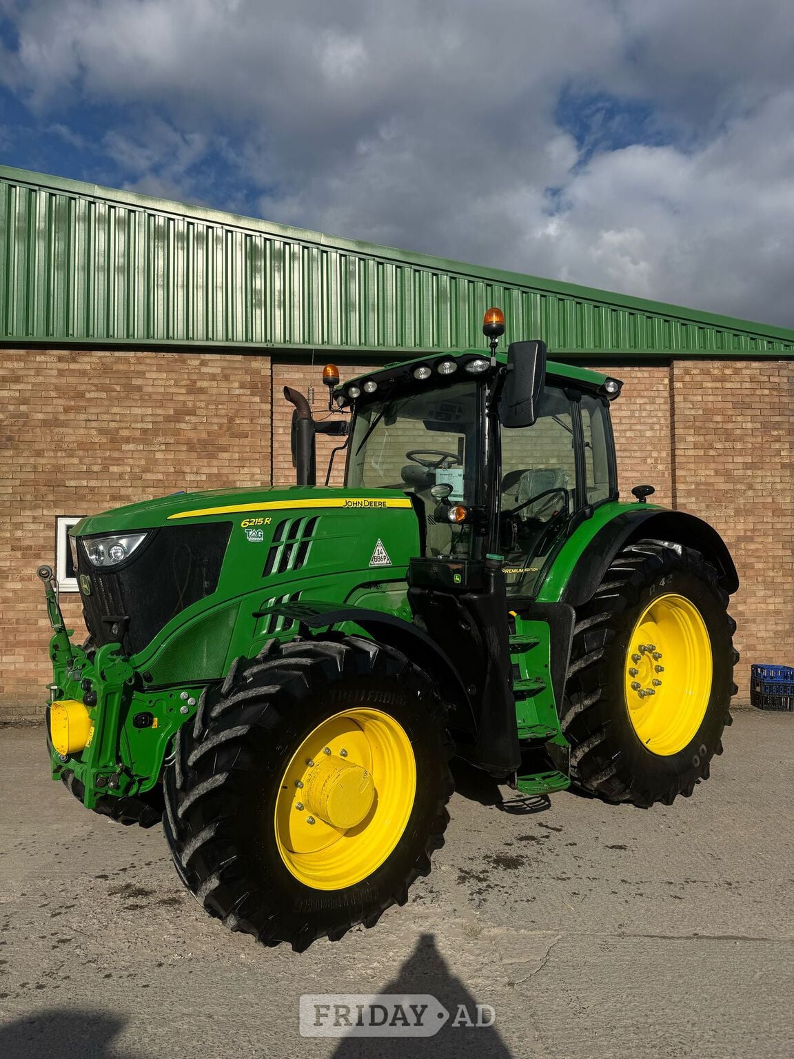 John Deere 6215R (2021) Tractor in Evesham