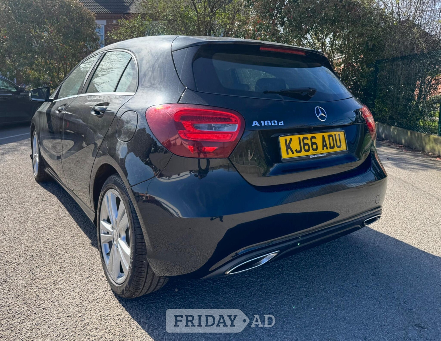 [ berth ]Mercedes-Benz A Class