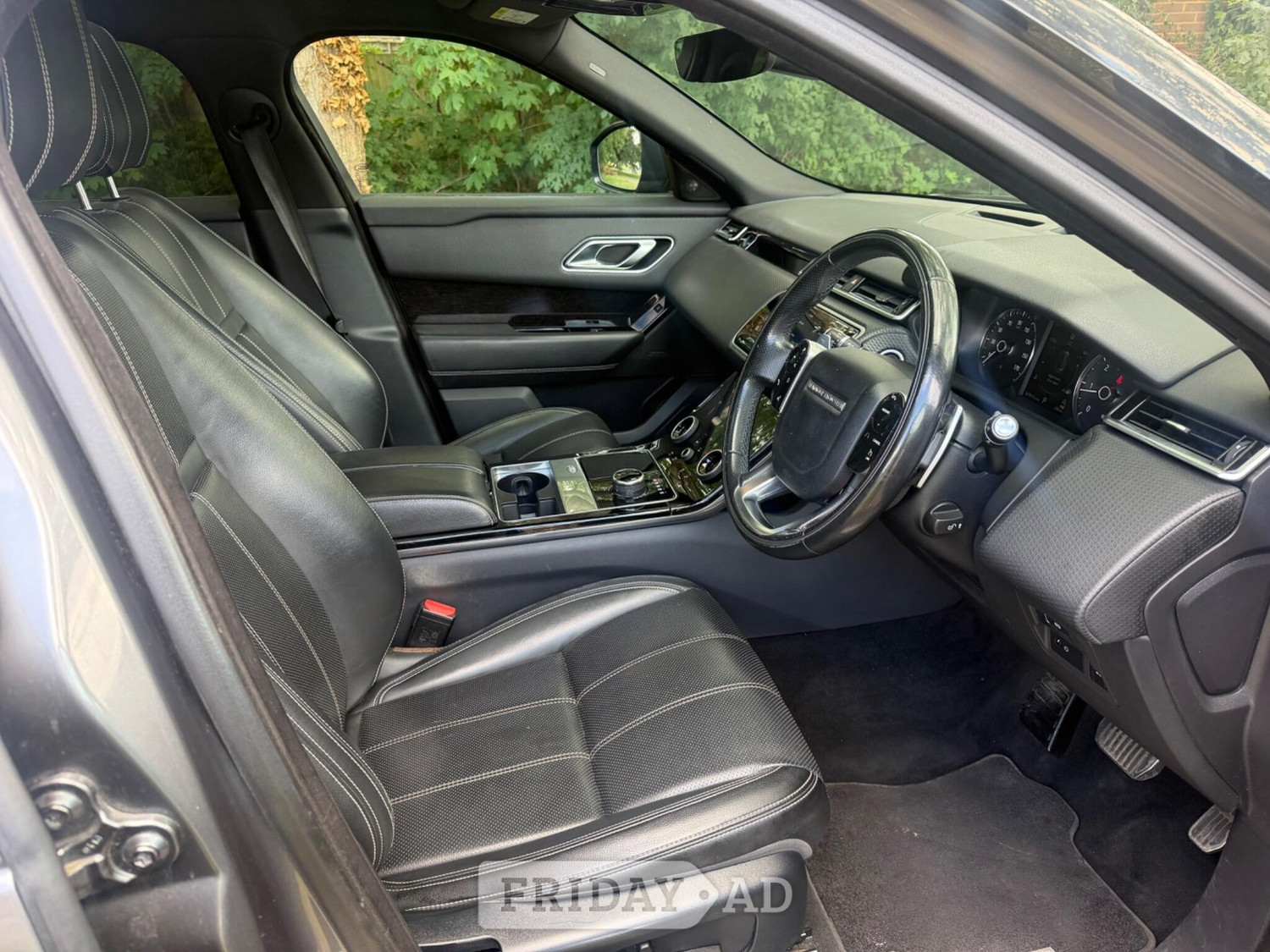 Land Rover Range Rover Velar 2018 - Cars in Uxbridge