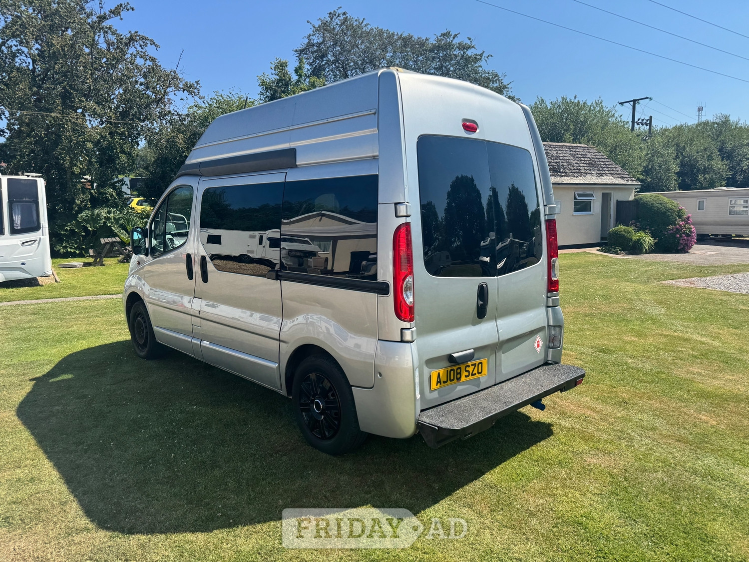 [ berth ]Vauxhall Vivaro