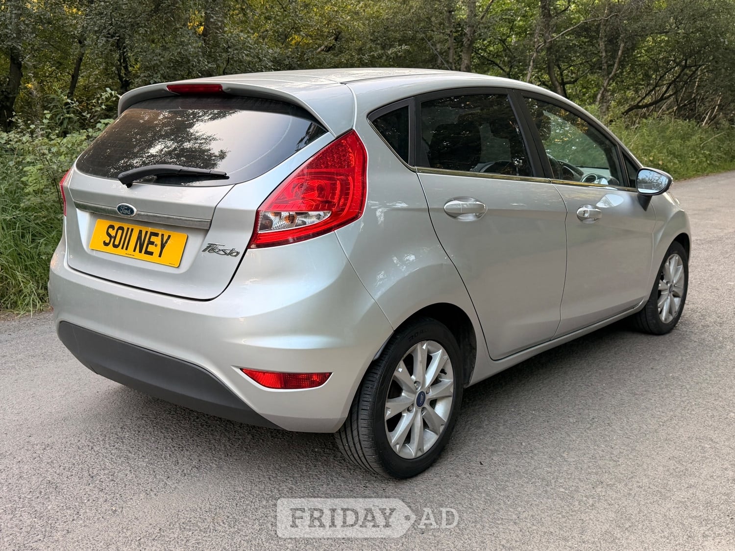 [ berth ]Ford Fiesta