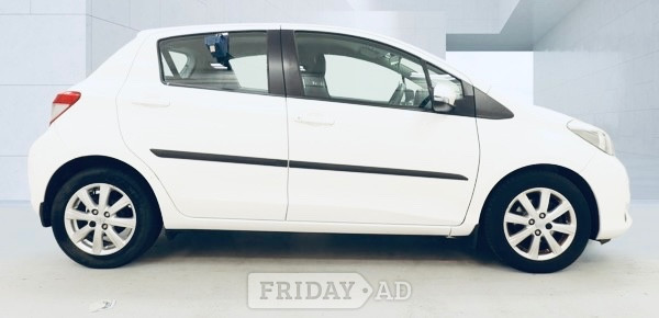 Toyota Yaris 2013 - Cars
