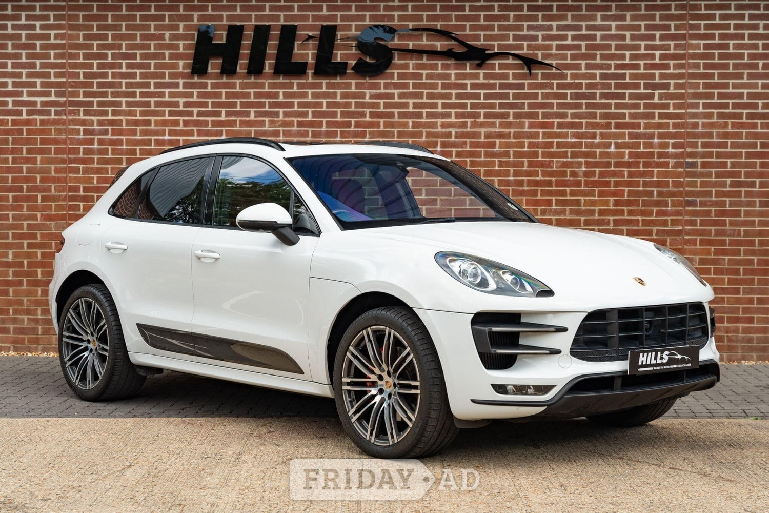 Porsche Macan 2014 in Lymington