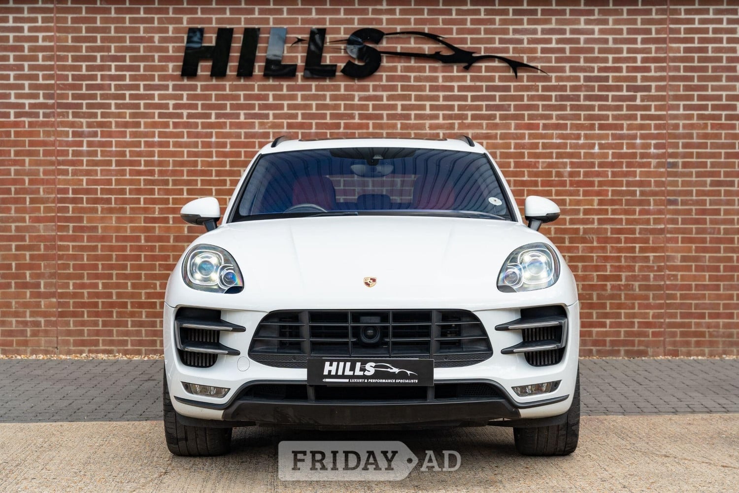 Porsche Macan Lymington