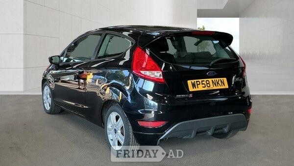 [ berth ]Ford Fiesta