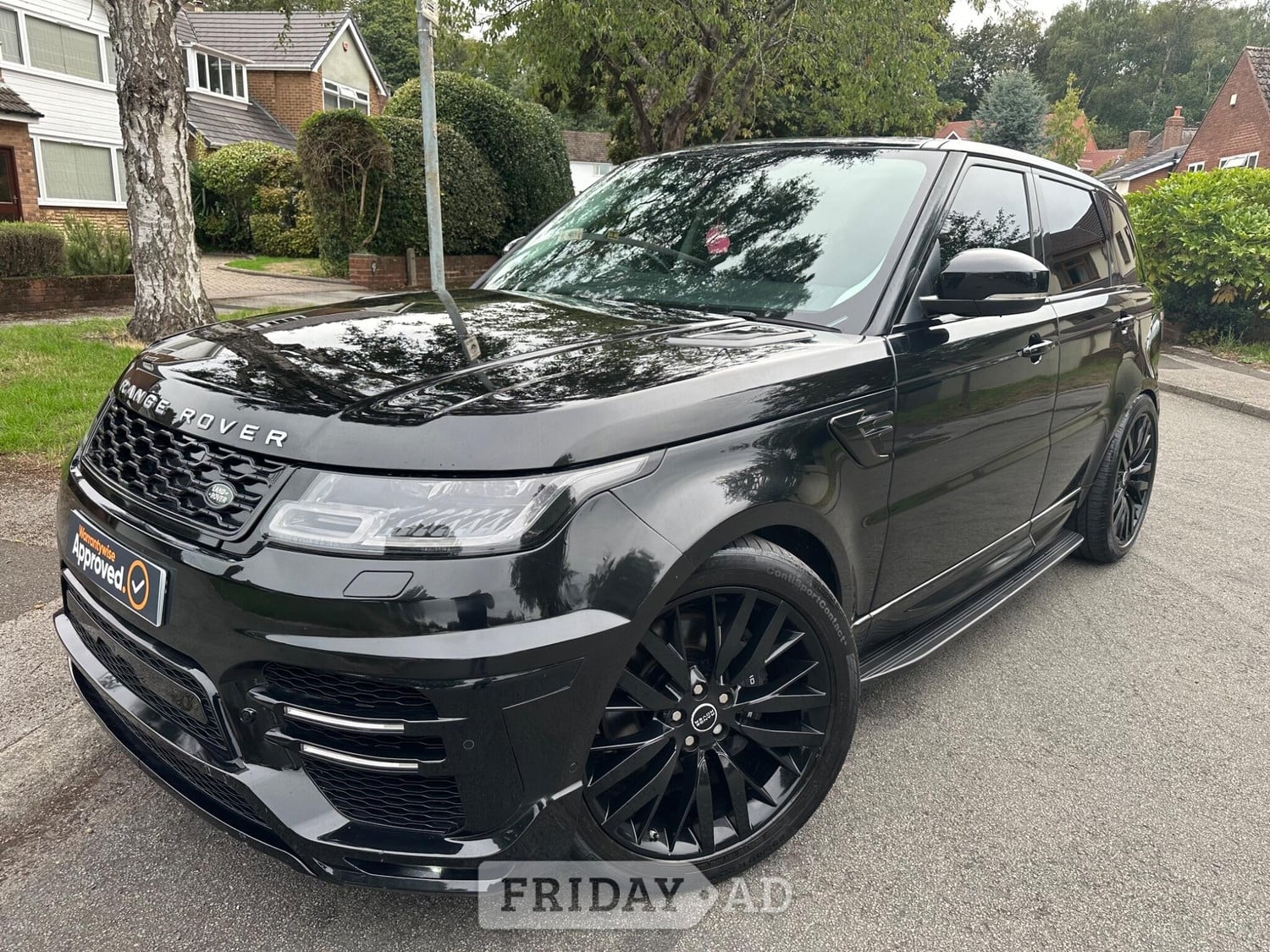 [ berth ]Land Rover Range Rover Sport