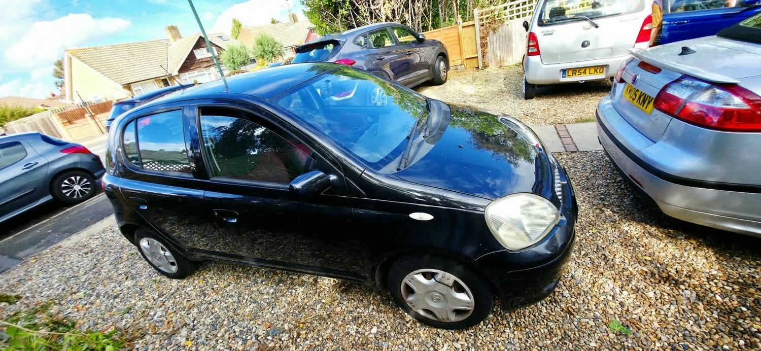 Toyota Yaris Sutton
