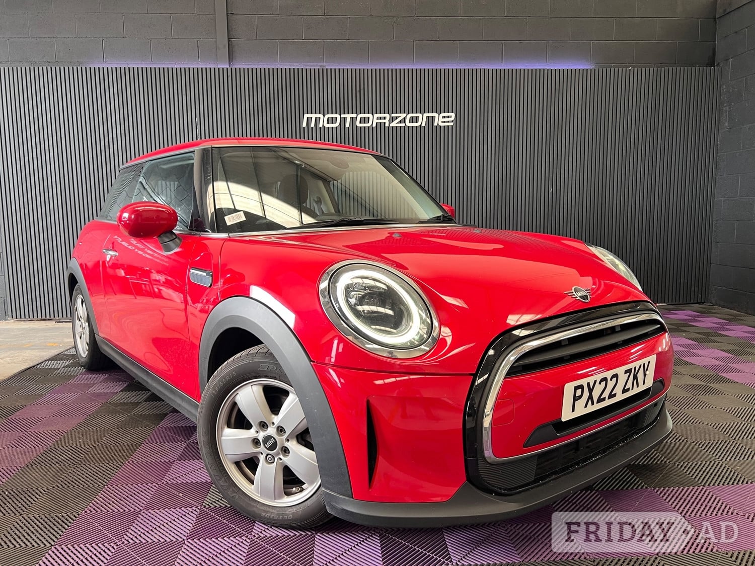 Mini Hatch 2022 in Durham