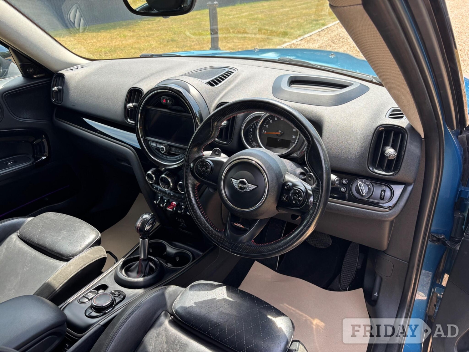 Mini Countryman Staines