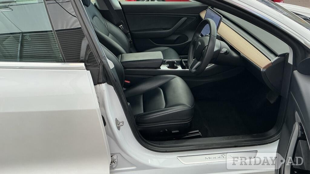 Tesla Model 3 2020 - Cars in Birmingham